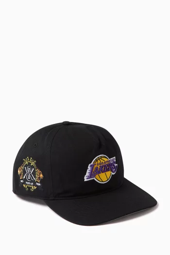 x 47 Los Angeles Lakers Hitch Snapback Cap in Cotton Twill