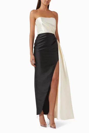 فستان سهرة بلا حمالات بلونين تفتا