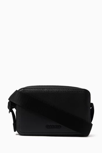 Minimal Focus Camera Bag in Faux Leather