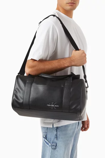 Duffle Bag in Faux-leather