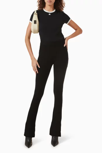 تي شيرت بشعار الماركة وحواف بلون مغاير قطن