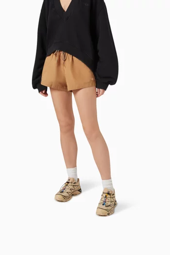 سنيكرز XT-6 غور-تكس قماش شبكي ومطاط