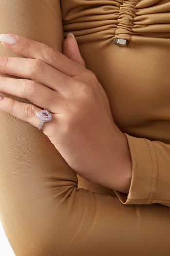 Marquise Sapphire Pinky Ring in 18kt White Gold