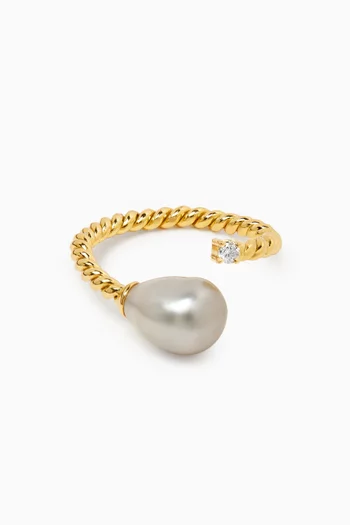 Akila Pearl & Diamond Twisted Ring in 18kt Yellow Gold