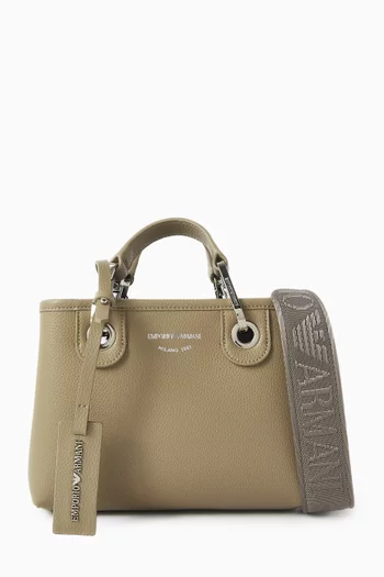 حقيبة يد بشعار الماركة