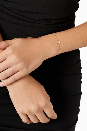 سوار أولى بحرف "أ" ذهب عيار 18