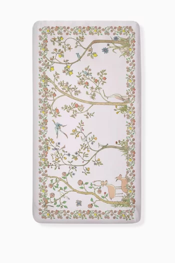 شرشف بحواف مطاطية ونقشة زهور قطن عضوي بتصميم ستان