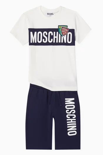 شورت رياضي بشعار الماركة قطن