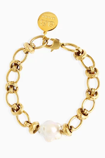 MIRA BRACELET 18K GOLD PLATED OVAL LINK CHAIN FINISHED WITH FLOWER KESHI PEARLS, AND AN 18KT GOLD PLATED LOGO TAG:WHITE:One Size|217408724