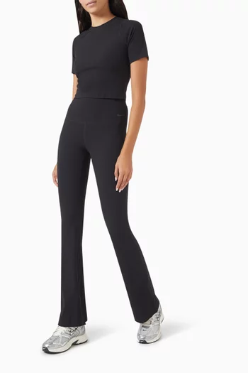 Zenvy Flared Leggings in Rib-knit