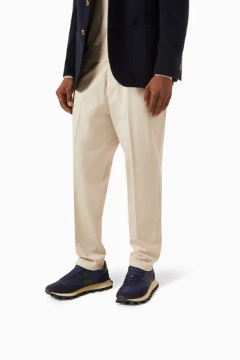 1T Sneakers in Suede & Fabric