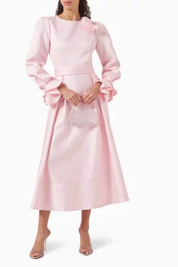 فستان متوسط الطول بأساور كشكش