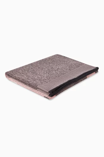 GA Logo Beach Towel in Jacquard-cotton