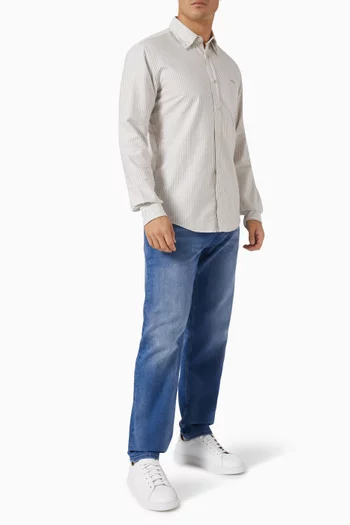 بنطال جينز بقصة عادية