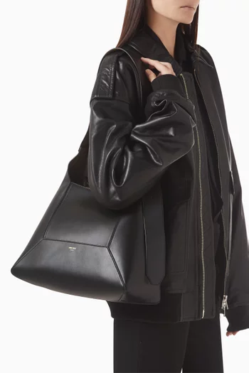 Medium Diamond Hobo Bag in Leather