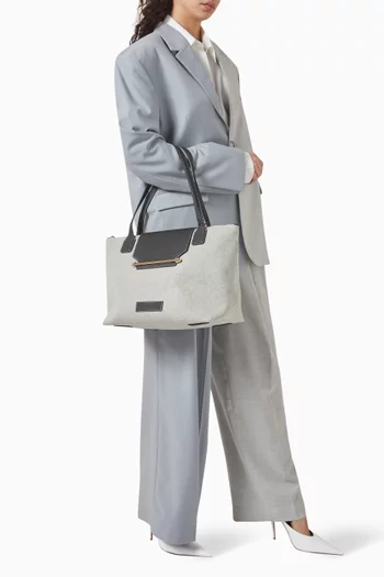 Medium Travel Tote in Canvas