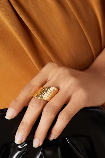 High-gloss Engraved Ring in 18kt Gold