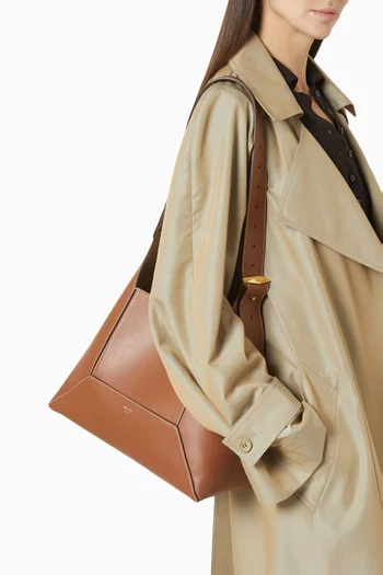 Medium Diamond Hobo Shoulder Bag in Leather