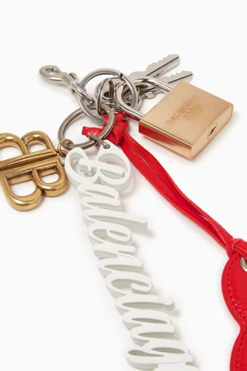 Paloma Keychain in Metal