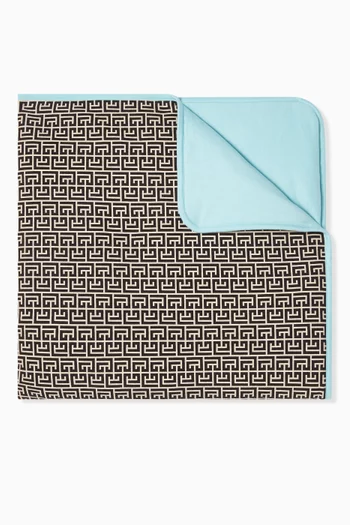 Logo Pattern Blanket in Jacquard Fabric