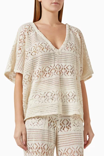 Gia Poncho Top in Crochet