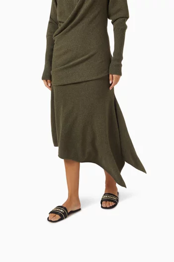 حذاء مفتوح برقعة شعار الماركة ستان