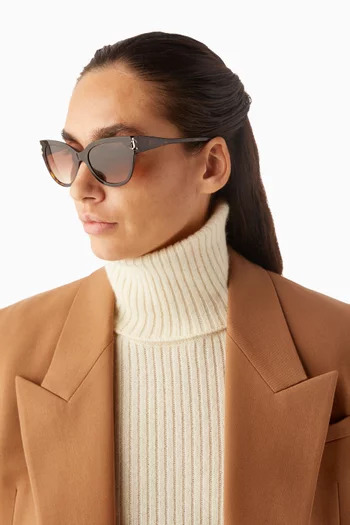 Cat-eye Sunglasses in Acetate