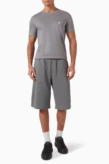 تي شيرت بحلية شعار الماركة قطن جيرسيه