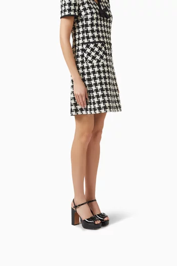 VLOGO Signature 115 Platform Sandals in Patent Leather