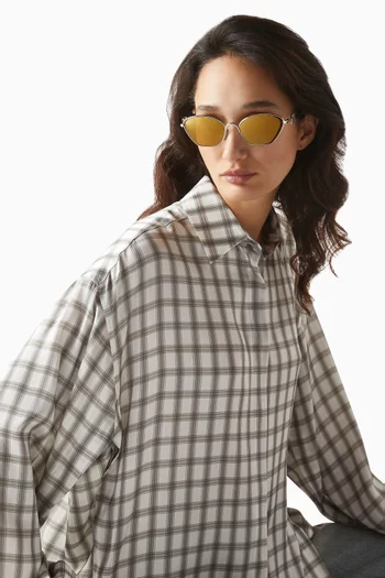 نظارة شمسية بشعار الماركة وتصميم عين القطة معدن