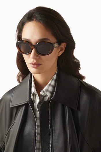 نظارة شمسية بإطار بيضاوي داون أسيتات