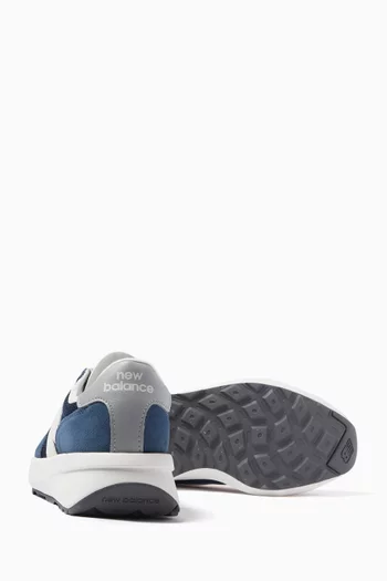 370 Sneakers in Mesh & Suede