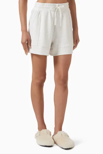 شورت أتريوم بخصر مرتفع 4.5‏ بوصة قماش دابل سوفت