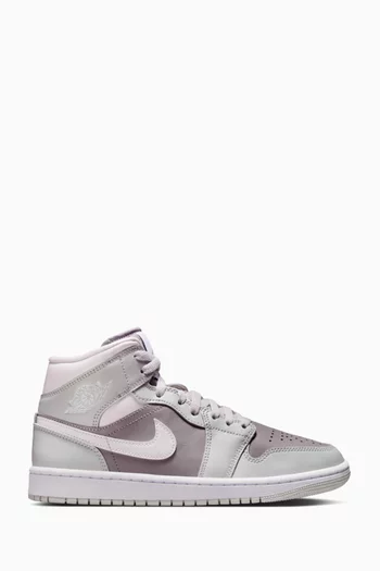 Air Jordan 1 Mid-top Sneakers in Leather