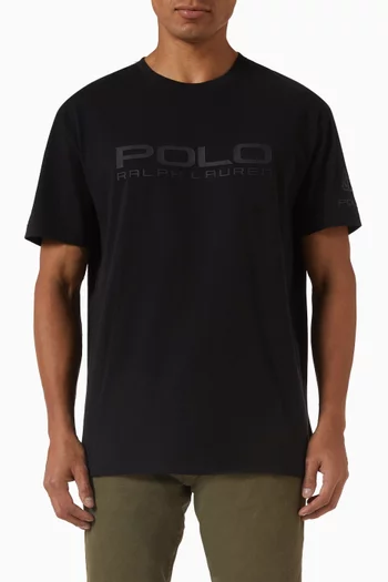 تي شيرت بشعار الماركة قطن