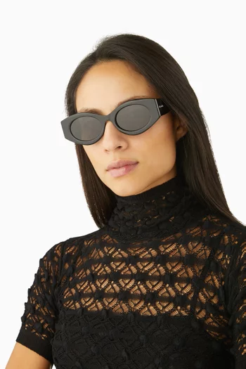 Oval Sunglasses in Acetate