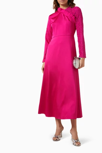 فستان طويل بكم مغاير