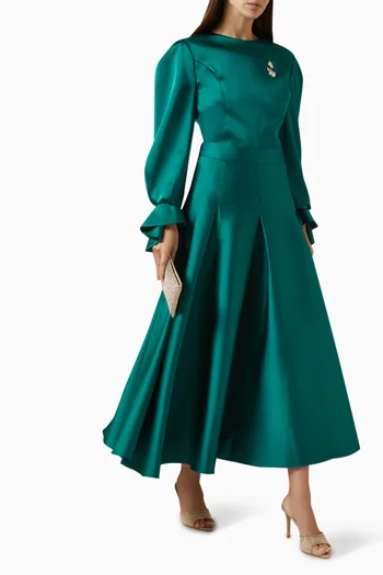 بلوزة ببروش على شكل زهرة