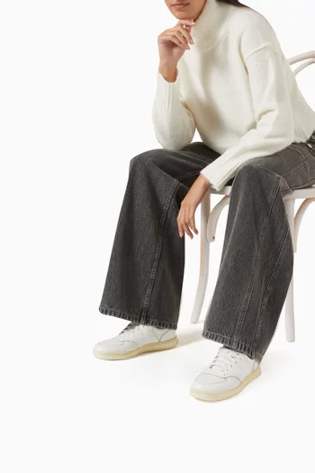 T500 Low-top Sneakers in Leather