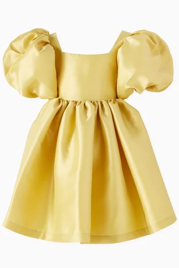 Knee-length Voluminous Gown