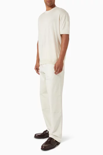 تي شيرت بفتحة رقبة مستديرة قماش منسوج