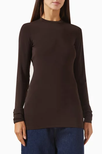 بلوزة كارمن بفتحة رقبة مستديرة