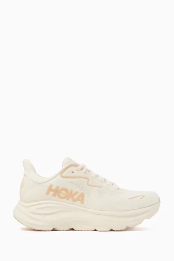 Clifton 10 Sneakers in Knit