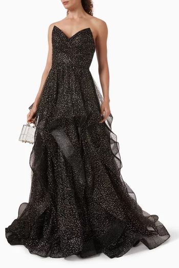 فستان سهرة بكشكش وتطريزات بالترتر تول