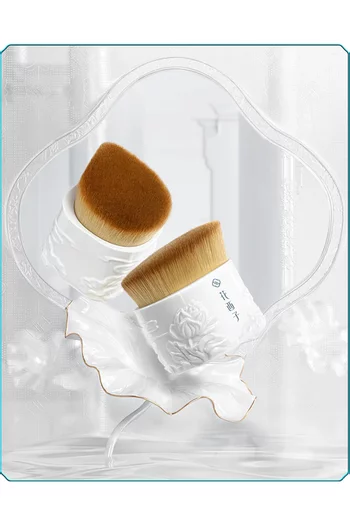 فرشاة كريم أساس لتغطية عالية بيد بورسلين