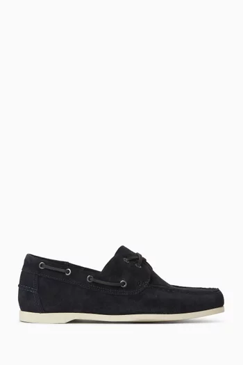 Boat Shoes in Suede