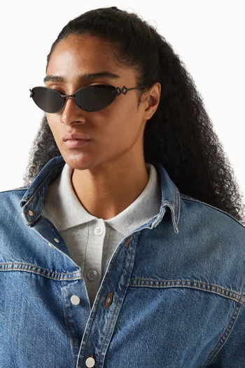 Neo Cat-eye Sunglasses in Metal