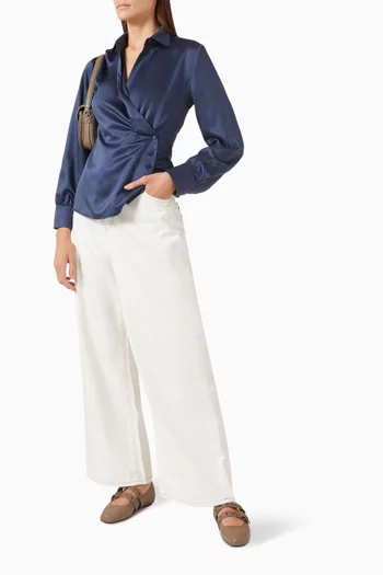 قميص بتصميم ملفوف بأزرار ستان