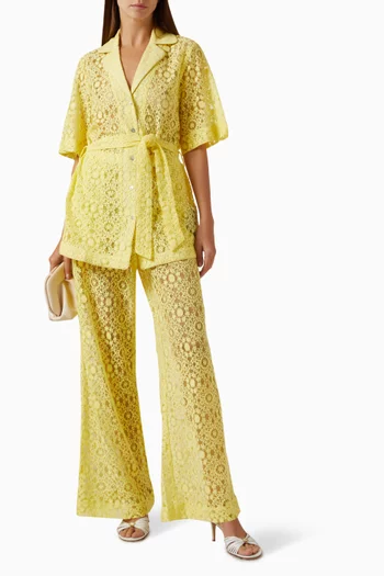 قميص بحزام دانتيل