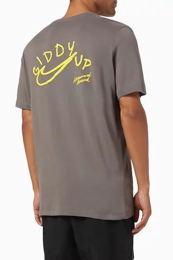 تي شيرت بتقنية Dri-FIT